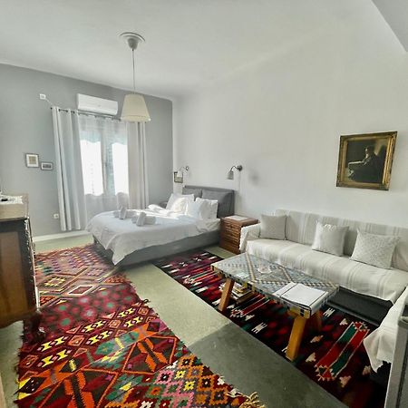 A Litte Taste Of Home Guest House Athen Eksteriør billede