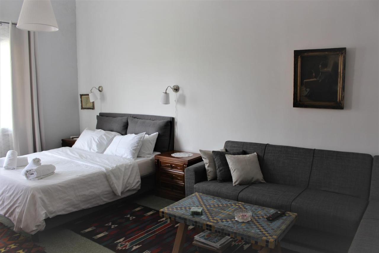 A Litte Taste Of Home Guest House Athen Eksteriør billede