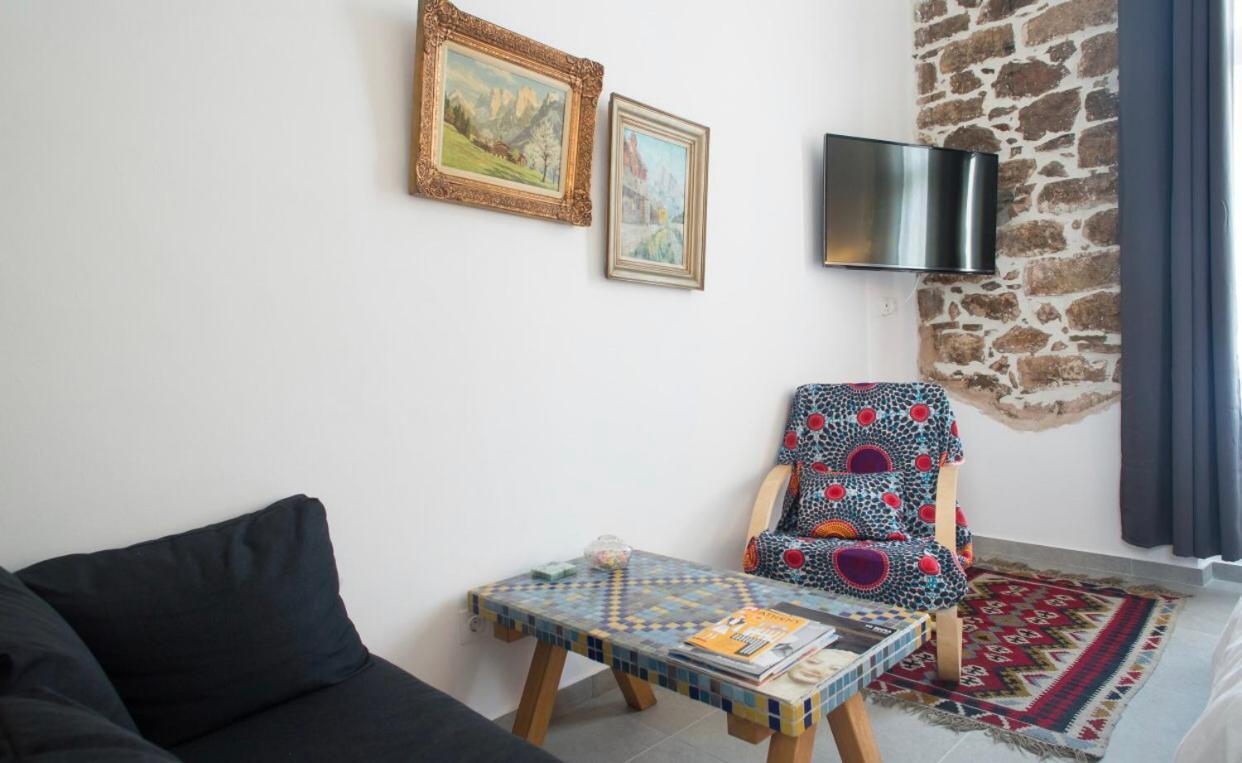 A Litte Taste Of Home Guest House Athen Eksteriør billede